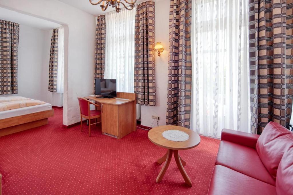 Hotel Restaurant Mathildenhof Pulheim Dış mekan fotoğraf